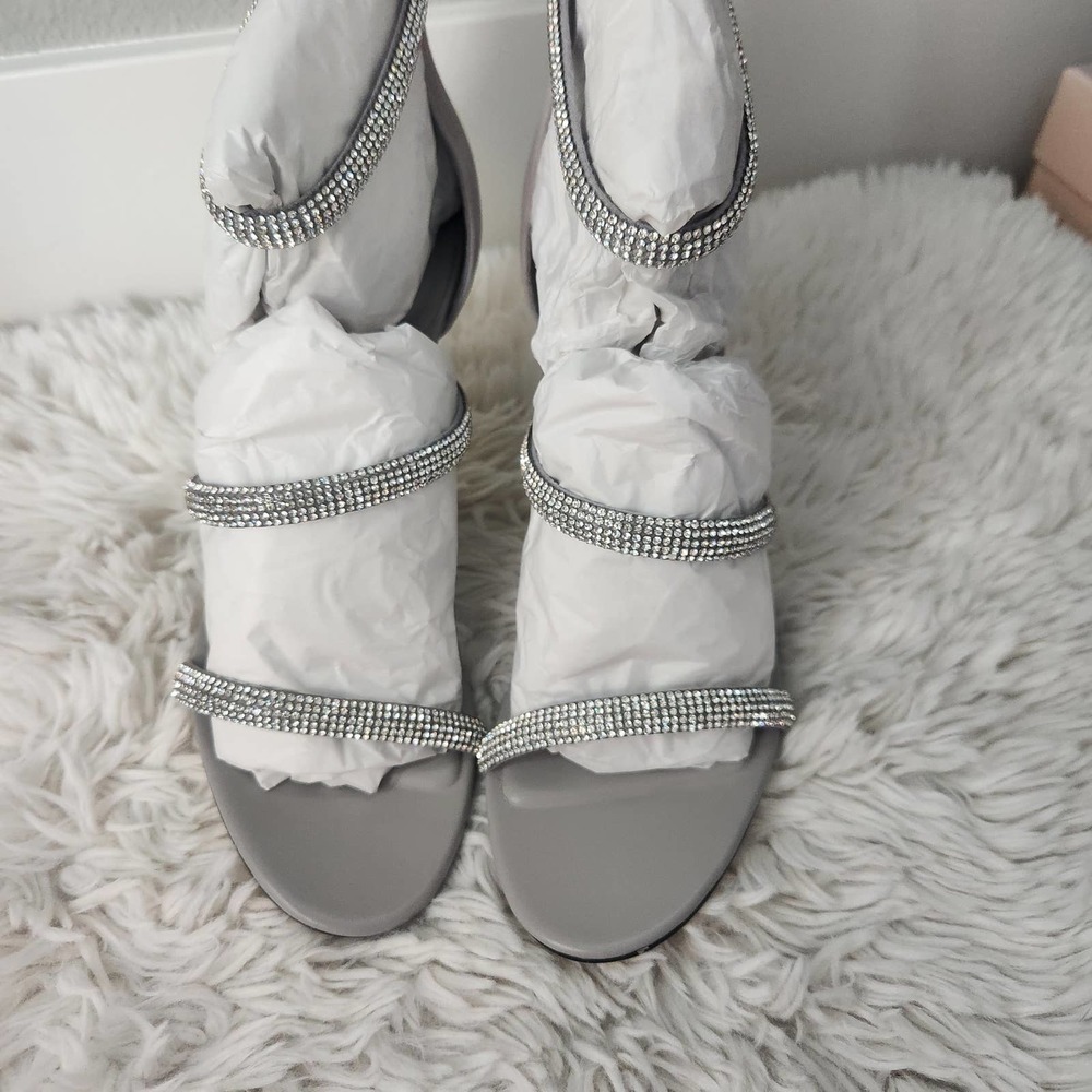 NIB‎ Marc Fisher Carita Strappy Sandal in Light Gray Size 8 - Picture 2 of 6